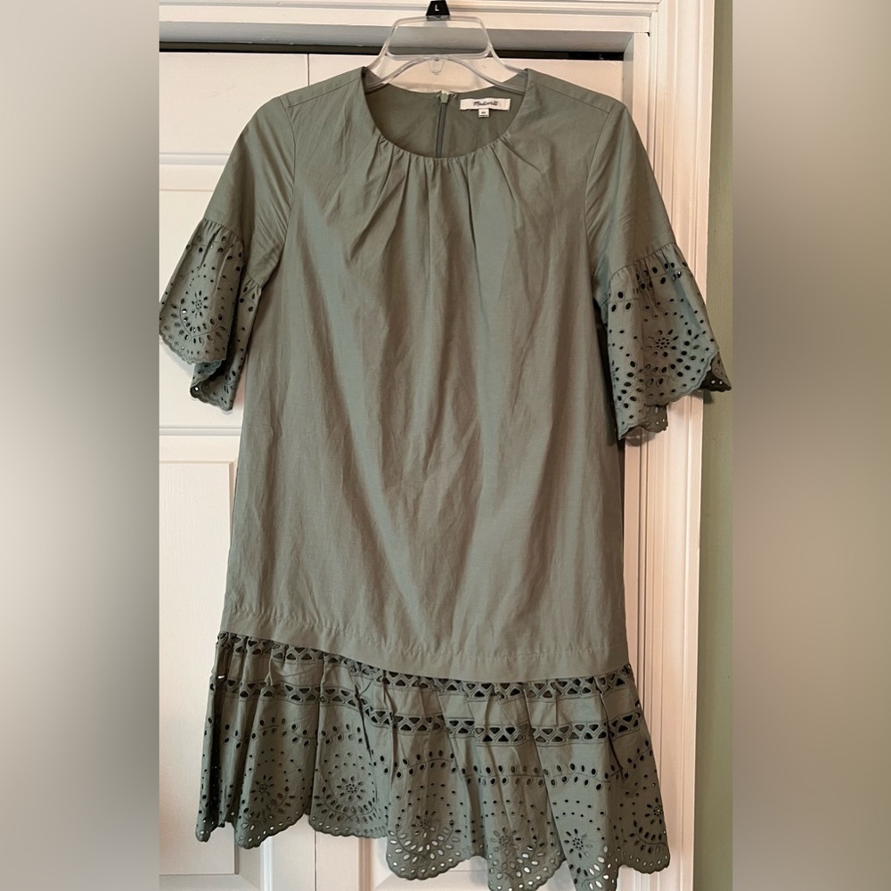Madewell Sage Green Eyelet Dress – Flutter Sleeve, Tiered Hem XS EUC #2511